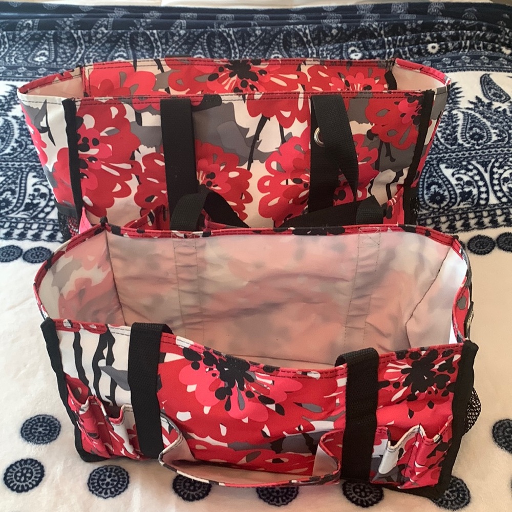 Thirty-one travel totes